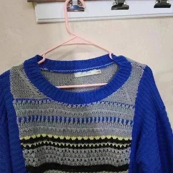 23. Lustero color block striped knit sweater size small - Picture 3 of 6